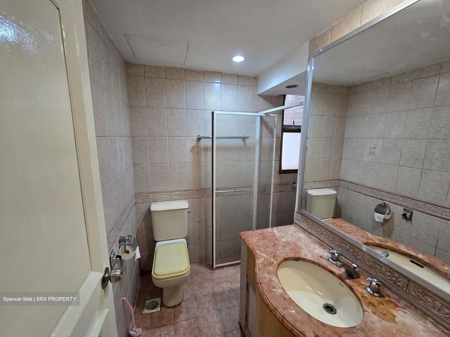 Parkview Apartments (D23), Apartment #594210011